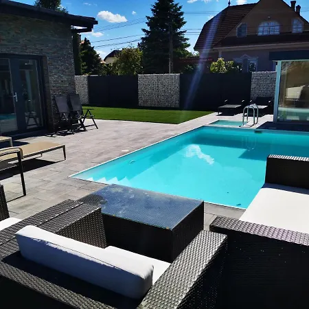 Luxory Minimal House 2. * Siófok