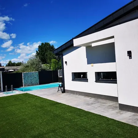 Luxory Minimal House 2. * Siófok